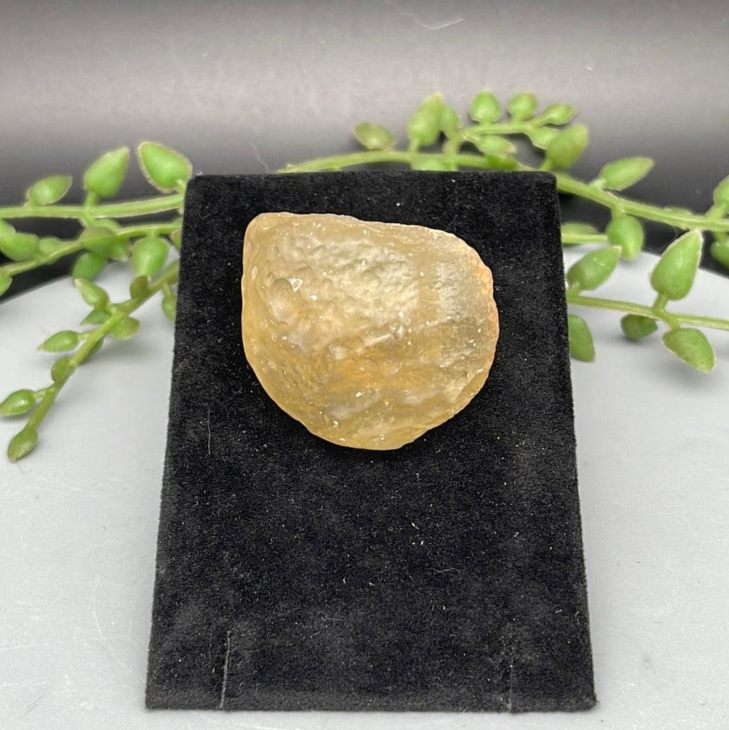 Libyan Glass Rough 28.71 g - Natural Collective LLC