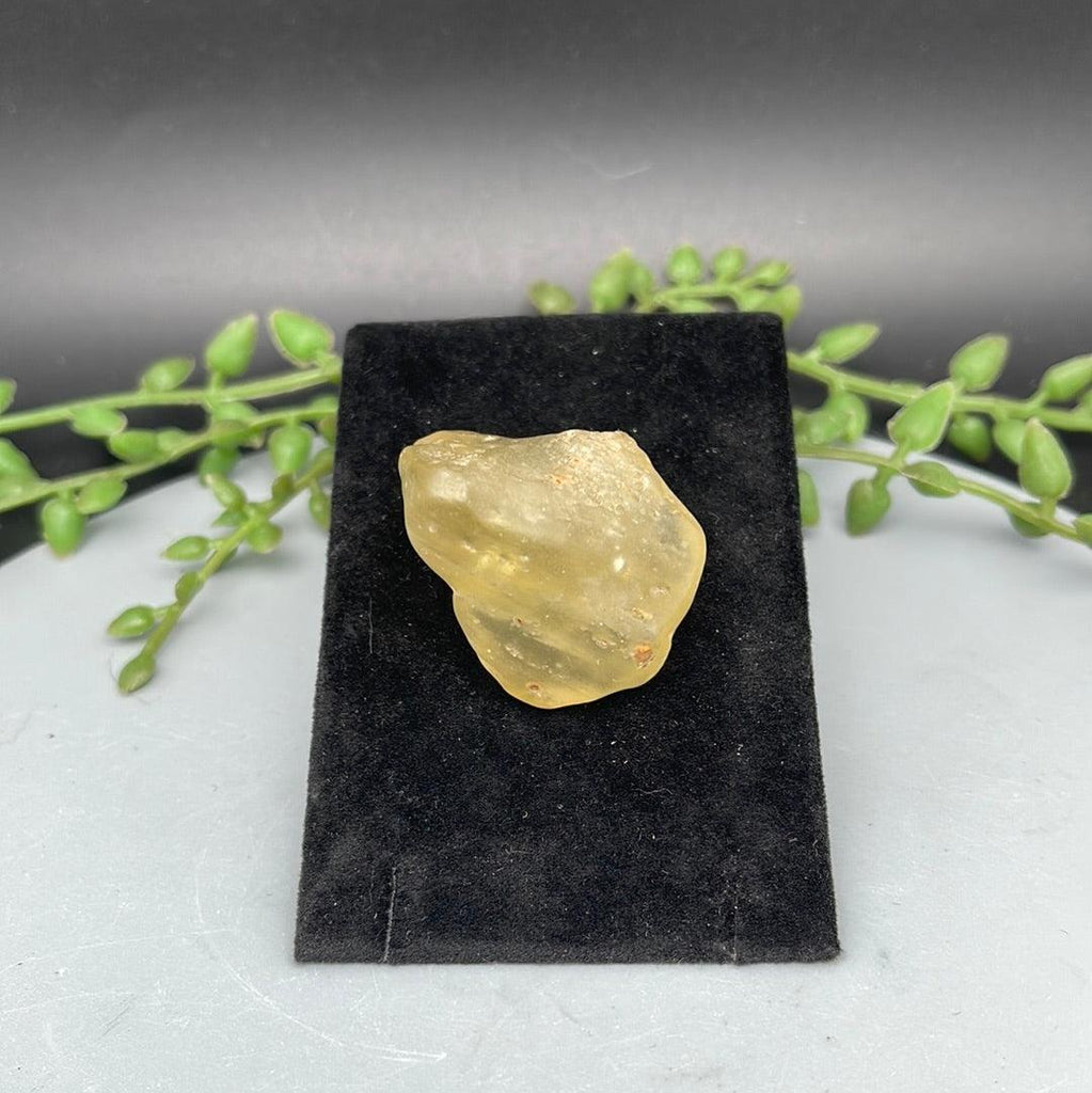 Libyan Glass Rough 24.86 g - Natural Collective LLC